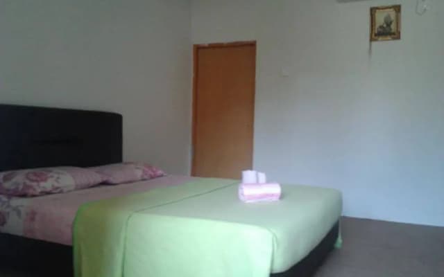Kandiez Sunrise Estuary Chalet - photo 3