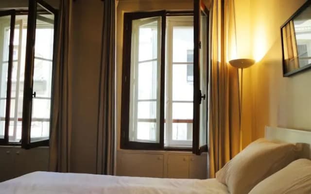 Into Paris - Mouffetard Apartment - photo 2