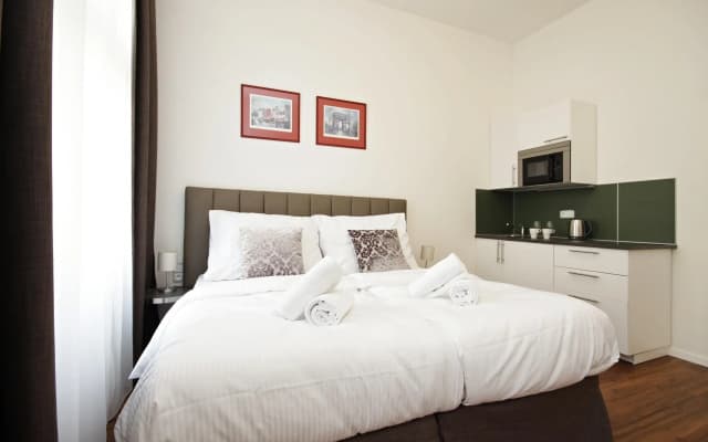 Elizabeth Suites - photo 4