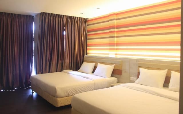 Merge Summit Boutique Hotel - photo 2