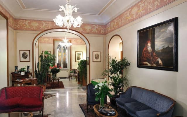 Hotel Farnese - photo 2