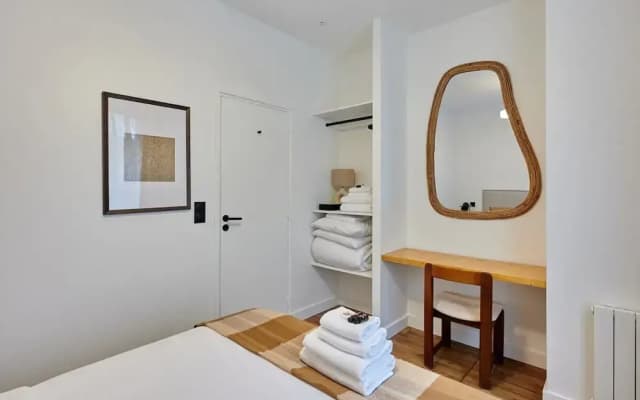 Charming & Modern Apartment Center of Paris - photo 2