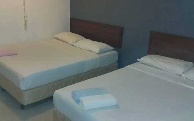 Century Rest Inn - photo 3