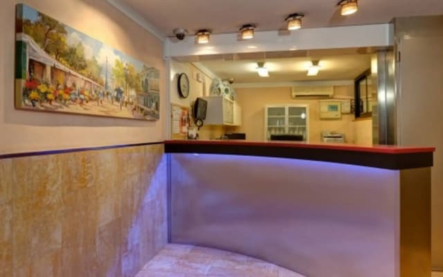 Hostal Barcelona - photo 2