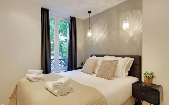 Pick A Flat's in Champs Elysees - rue Percier - photo 2