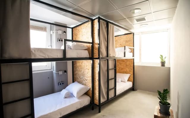 Bedway Athens Hostel - photo 4