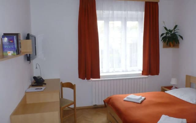 Hotel Garni Rambousek - photo 4