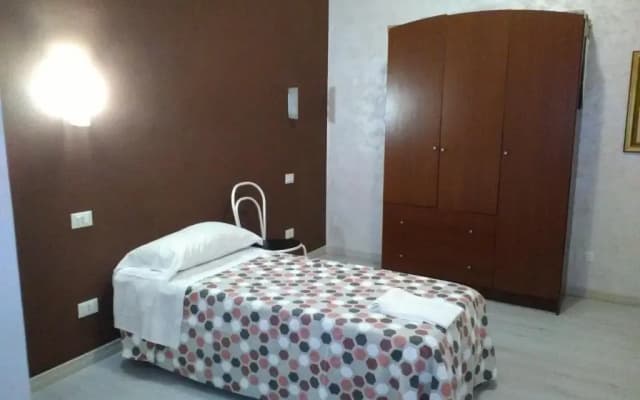 Gloria Apartment - photo 3