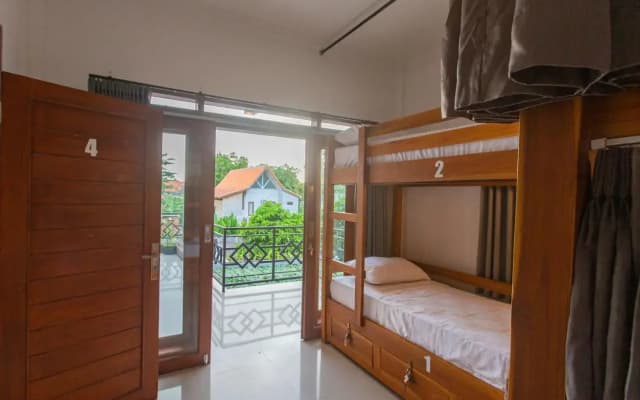 Ahoy Hostel - photo 2