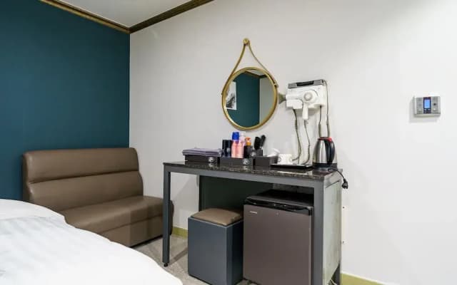 Wow Motel - photo 3