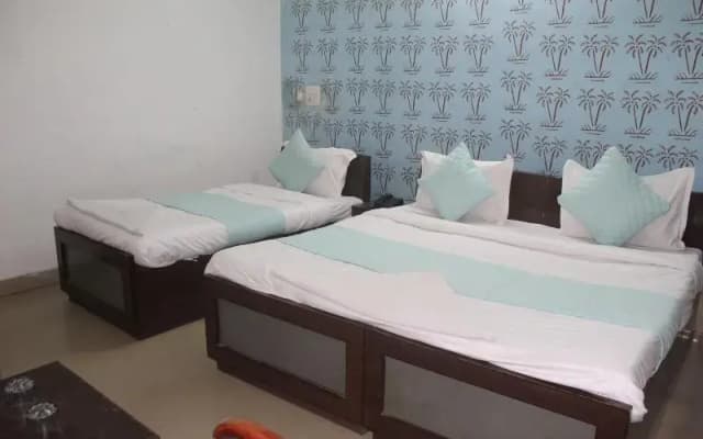 Hotel Shree Continental - photo 5