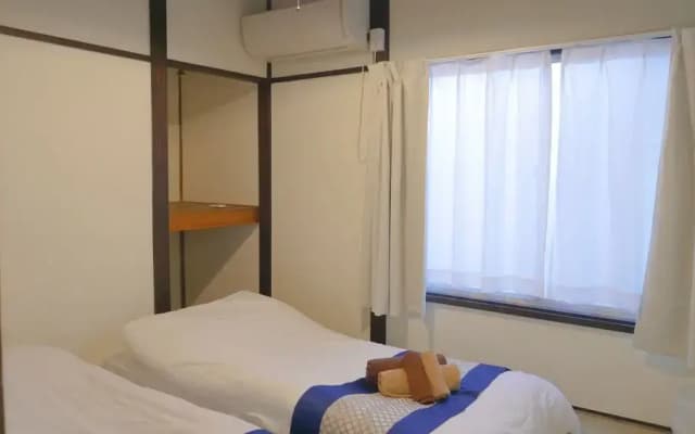 Within walking distance to Shinjuku | 4 min walk to nearest station | Entire 3BR house 75㎡ | Sleeps up to 10 | Family-friendly | High-speed Wi-Fi | Shibuya, Tokyo - photo 4