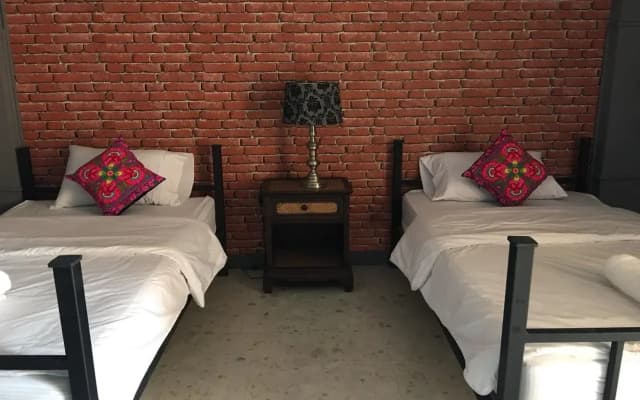 Baan Lansa Bed & Bar - Hostel - photo 5