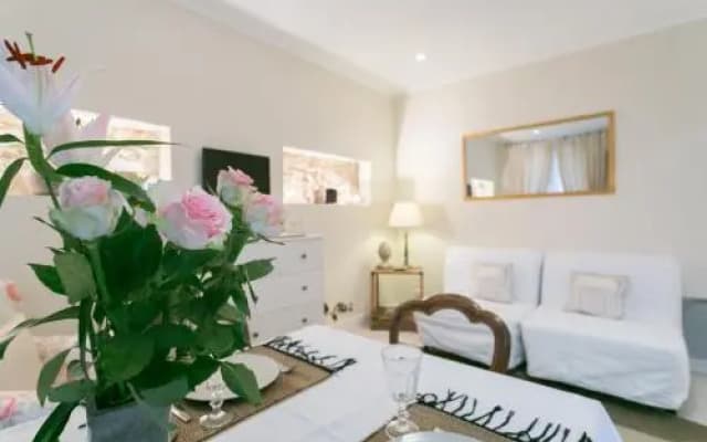 Quartier Latin Apartments - photo 3