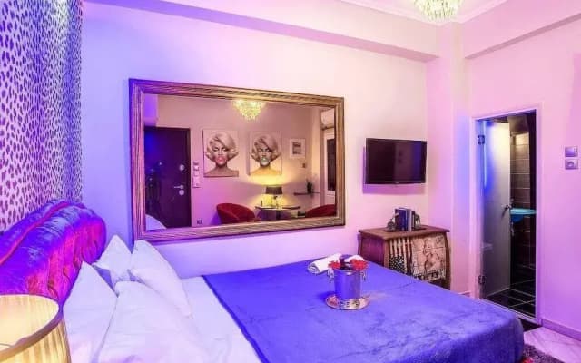 Boutique maisonette in Athens - photo 5