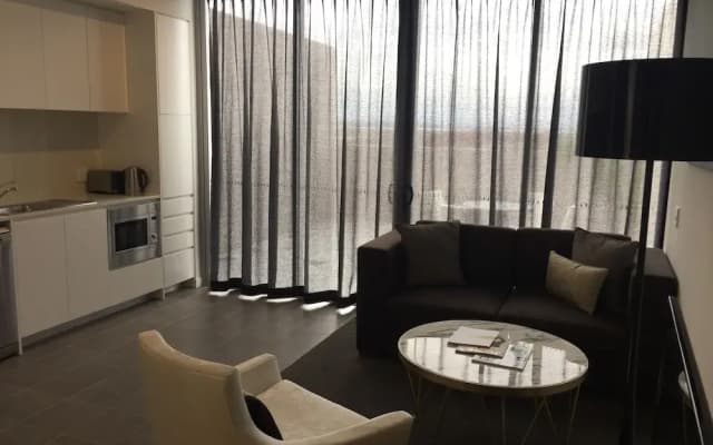 Top Level Large One Bedroom Apartment - photo 3