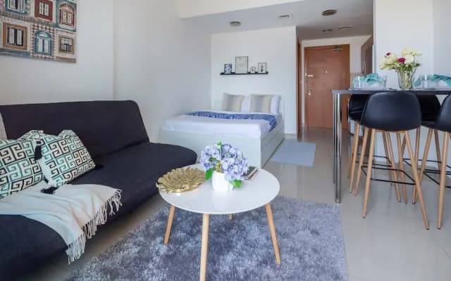 Stylish and Comfy Studio in Lakeside Impz! - photo 4