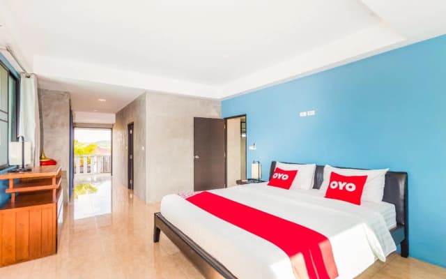 Pinehouse Hotel Phuket - photo 4