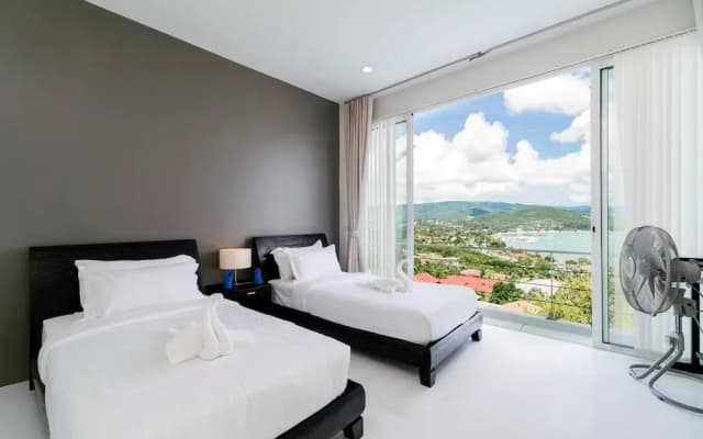 Sunset Bay Villa - photo 3