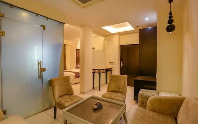 FabHotel Imperial - photo 4