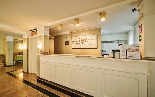 Hotel Deutschmeister - photo 2