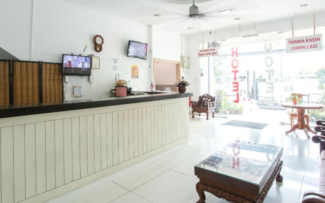 Hill Inn Tsb by OYO Rooms - photo 2