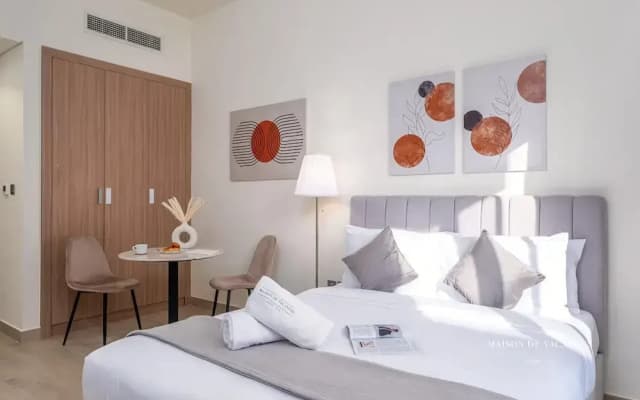 Large Balcony Studio 10mins From Dubai Mall - photo 2