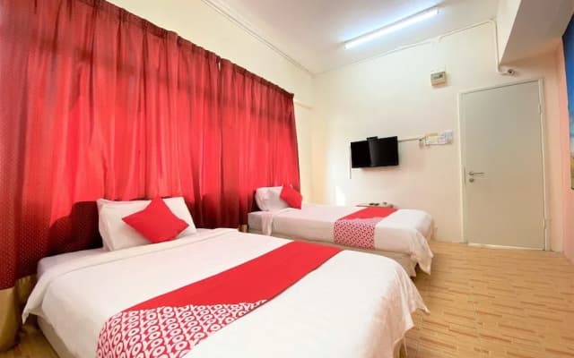 B Hotel - photo 5