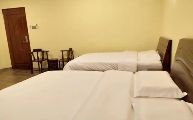 Uncle Ho Motel - photo 2