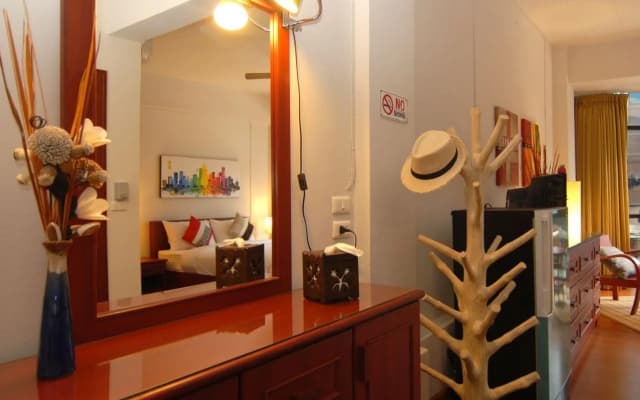Jane's House - photo 4