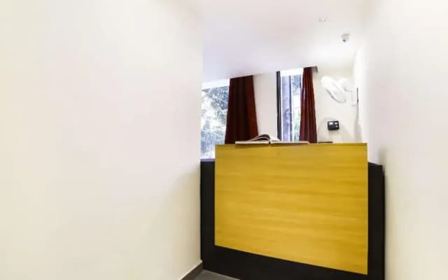 Collection O  80122 Pitampura Residency - photo 5