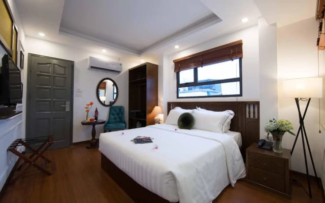 Camel City Hotel - photo 3