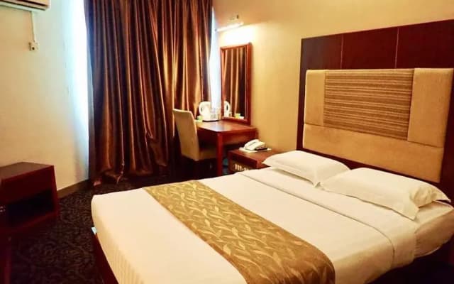 Greenleaf Hotel - photo 5