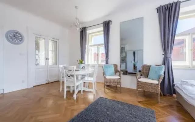 Kafka Apartment with bridge view - photo 3