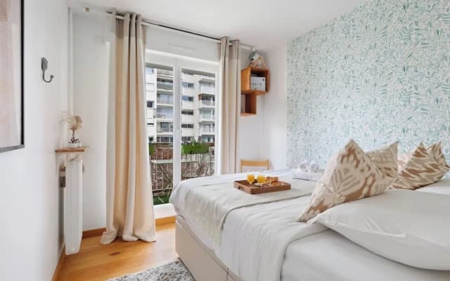 Cozy 2BR Eiffel Tower Area - photo 4