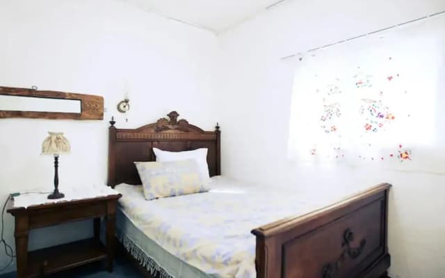 Janice's Traditional House - photo 2