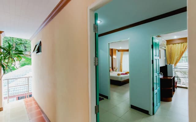 RK Guesthouse - photo 4
