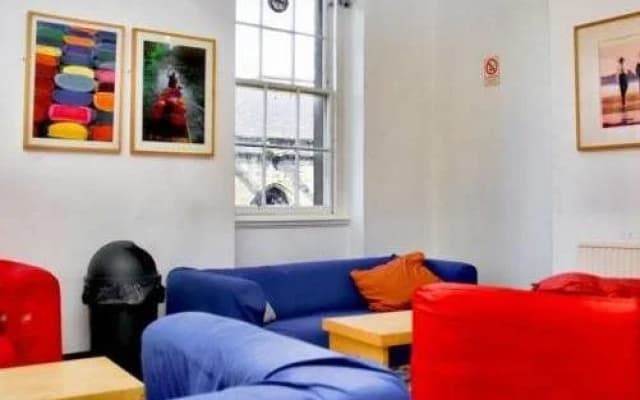 Brodies Hostels - photo 2