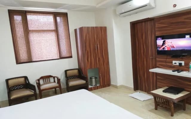 Tomar Hospitality - photo 3