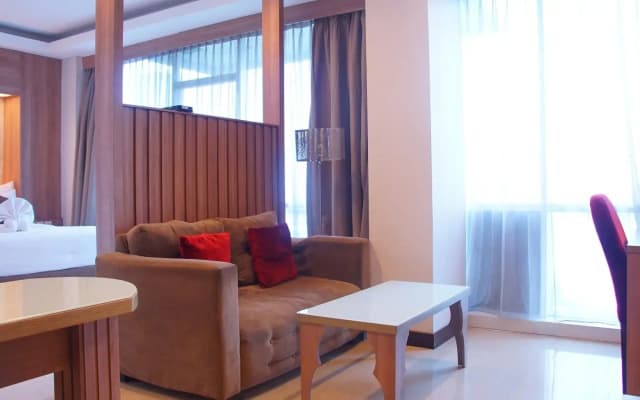 d'primahotel Mega Kuningan - photo 5