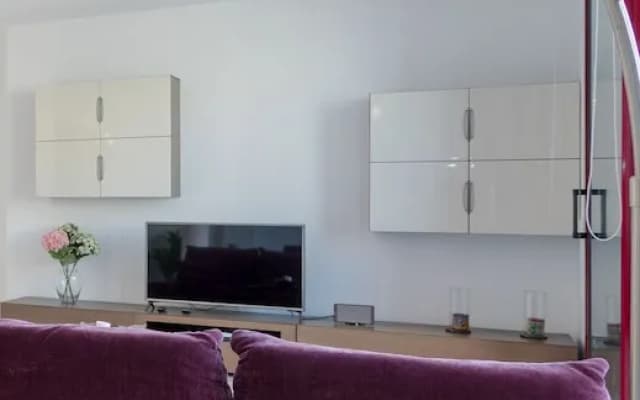 Unique Rentals - Stylish Seafront Duplex - photo 2