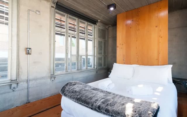 Executive Rental Style House - photo 5