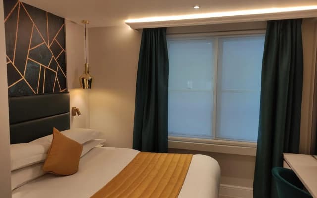 NOX Kensington Hotel - photo 3