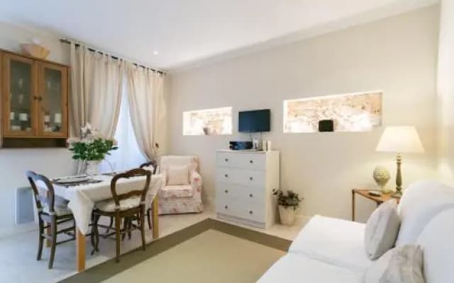 Quartier Latin Apartments - photo 5