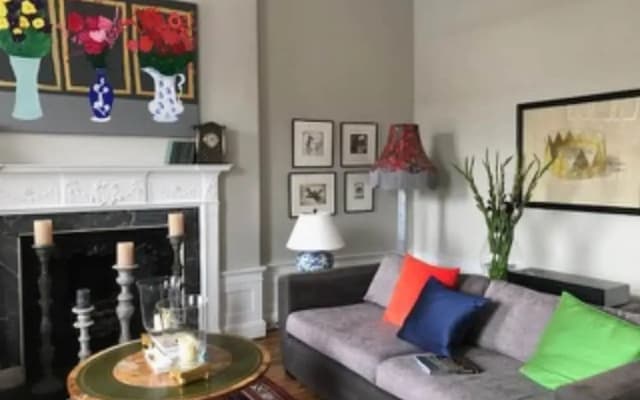 Elegant 2 Bedroom Home in City Centre - photo 3
