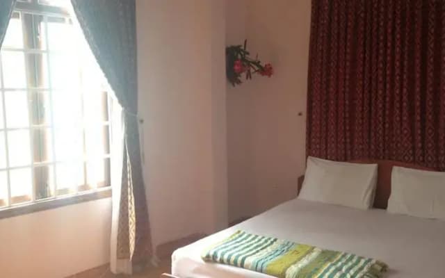 Huong Lai Hotel - photo 3