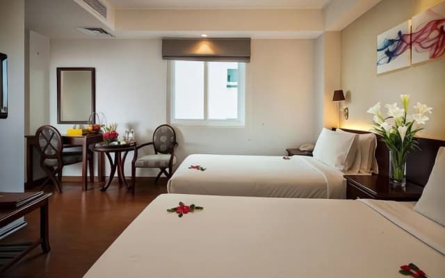 Skylark Boutique Hotel - photo 3