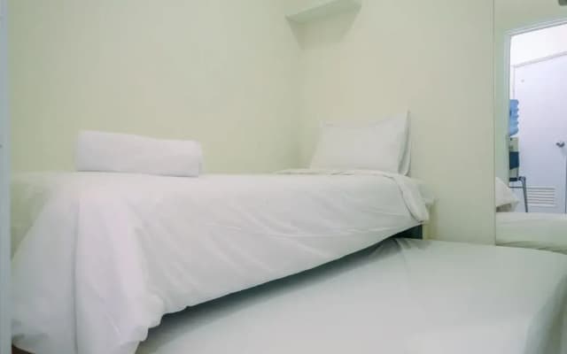 Relaxing 2BR at Green Pramuka Apartment - photo 4