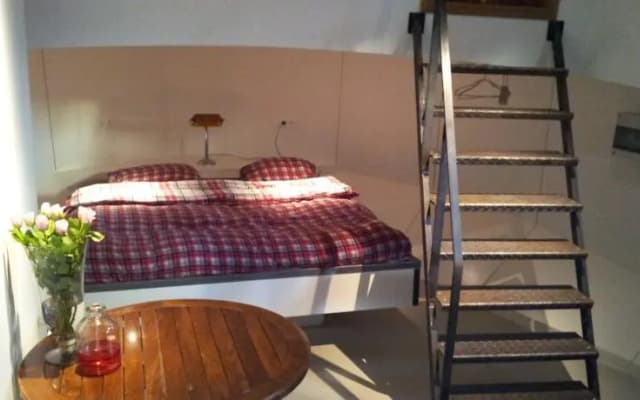 New Houseboat Jordaan Centrum - photo 2