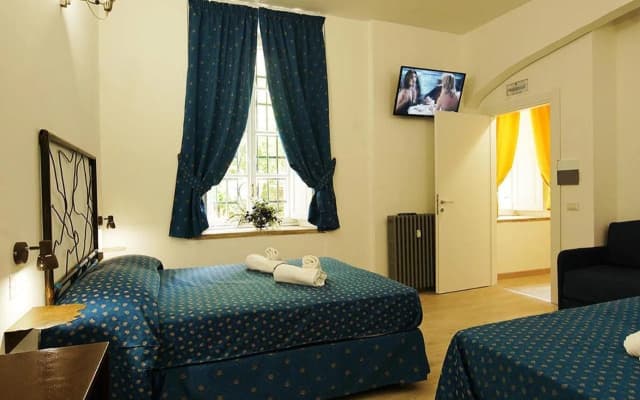 Vatican36 Guest House - photo 3